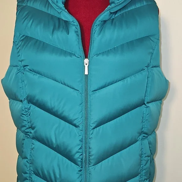 Lands' End Teal Puffer Vest Size Large - Picture 2 of 8